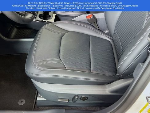 Used 2025 Ford Mustang Mach-E Premium image 22