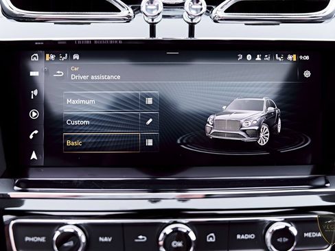Used 2024 Bentley Bentayga AWD/4WD image 86