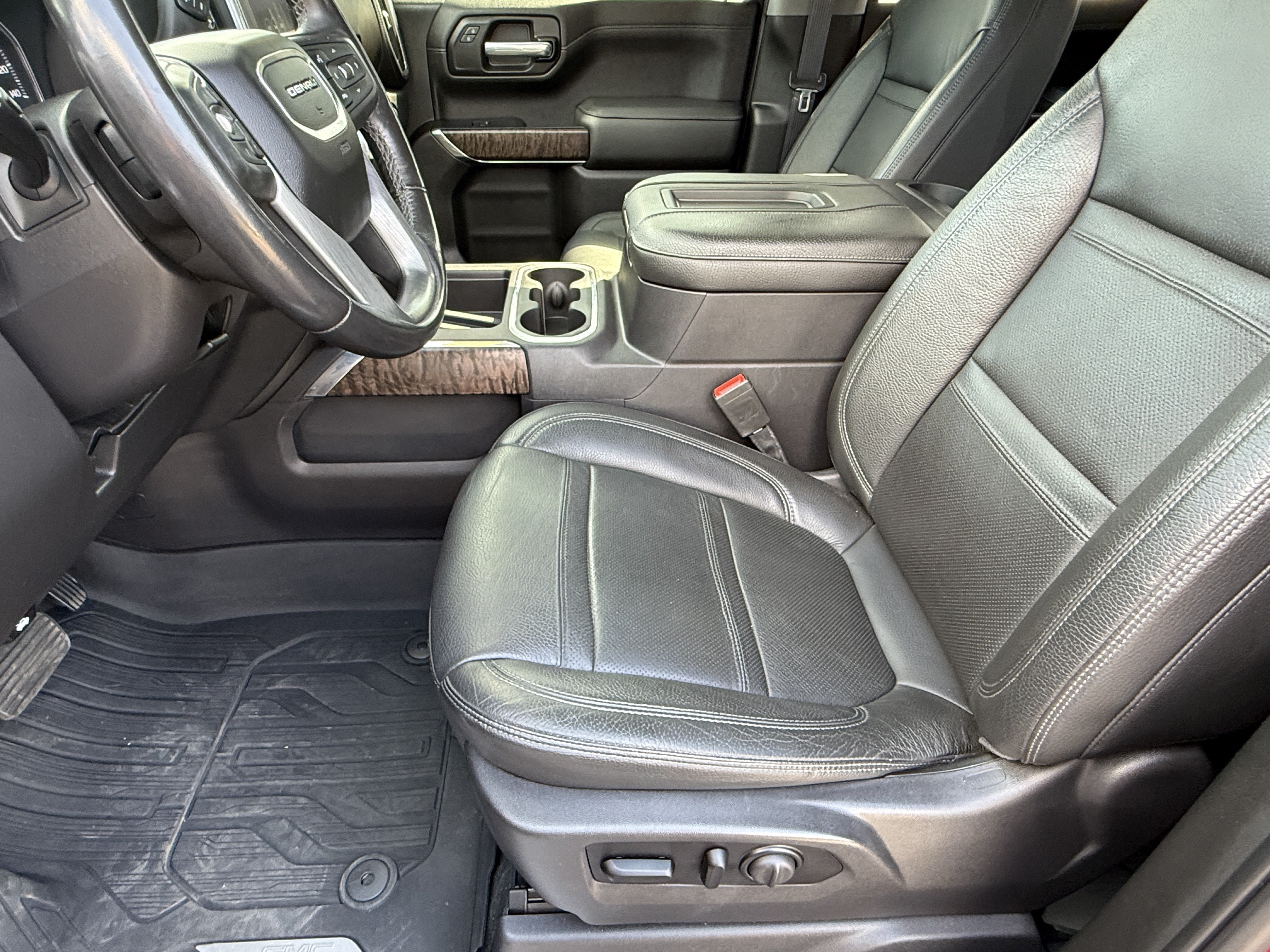 Used 2021 GMC Sierra 1500 Denali w/ Driver Alert Package II AWD/4WD image 20