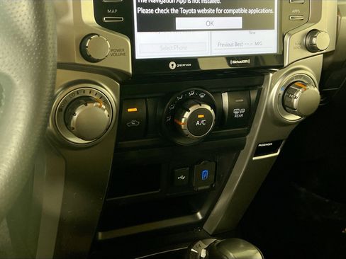 Used 2022 Toyota 4Runner SR5 image 15