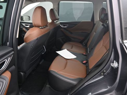 Used 2023 Subaru Forester Touring AWD/4WD image 17