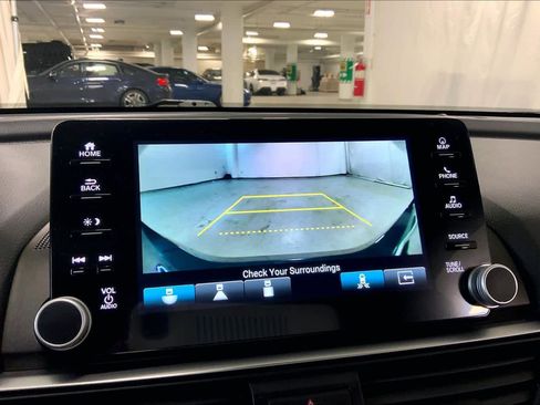 Used 2020 Honda Accord Touring image 26