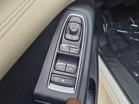 Certified 2022 Subaru Ascent Touring AWD/4WD image 14