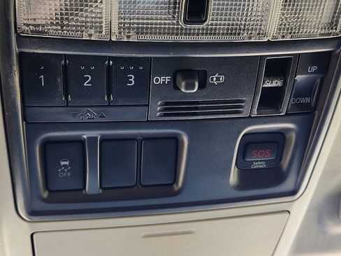 Used 2014 Toyota 4Runner Limited RWD image 17