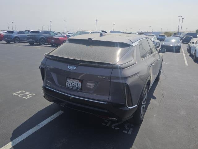 Used 2025 Cadillac Lyriq Luxury AWD/4WD image 8