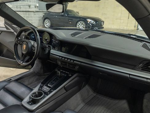 Used 2020 Porsche 911 Carrera RWD image 46