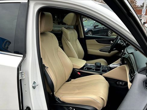 Used 2024 Acura MDX SH-AWD w/ Advance Package image 7