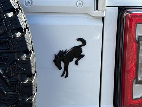 Used 2022 Ford Bronco Wildtrak image 21