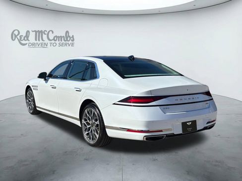 Used 2025 Genesis G90 3.5T image 3