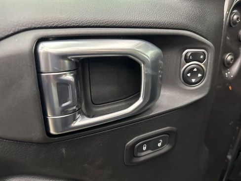 New 2026 Jeep Gladiator Sport image 17