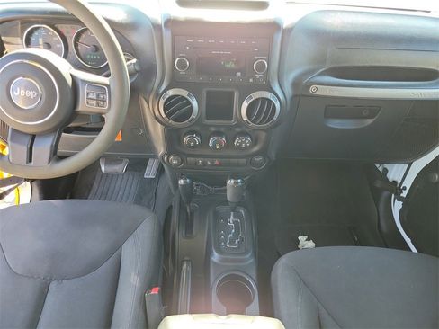 Used 2016 Jeep Wrangler Sport image 10