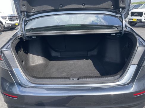 Used 2023 Honda Accord EX image 9