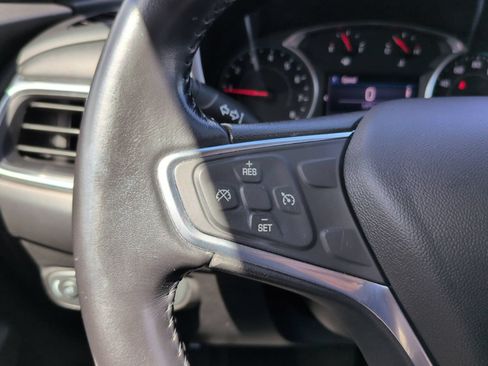 Used 2019 Chevrolet Equinox LT AWD/4WD image 16