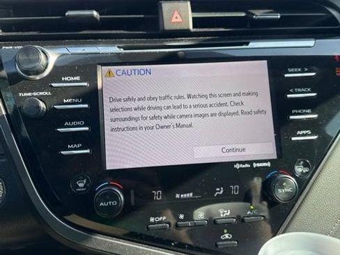 Used 2019 Toyota Camry XSE FWD image 12