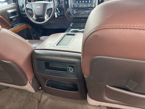 Used 2015 Chevrolet Silverado 1500 High Country w/ High Country Premium Package image 26