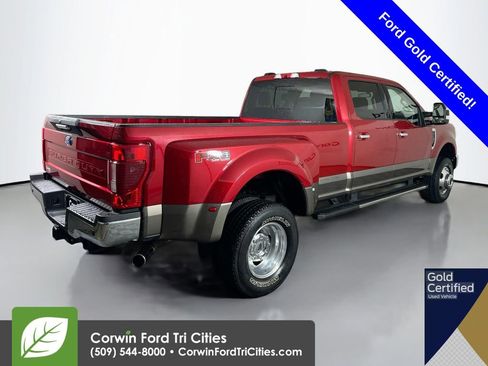 Certified 2022 Ford F350 Lariat w/ Chrome Package image 14