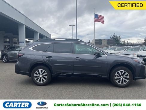 Used 2025 Subaru Outback Premium image 1