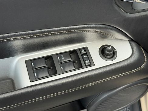 Used 2017 Jeep Compass High Altitude FWD image 17