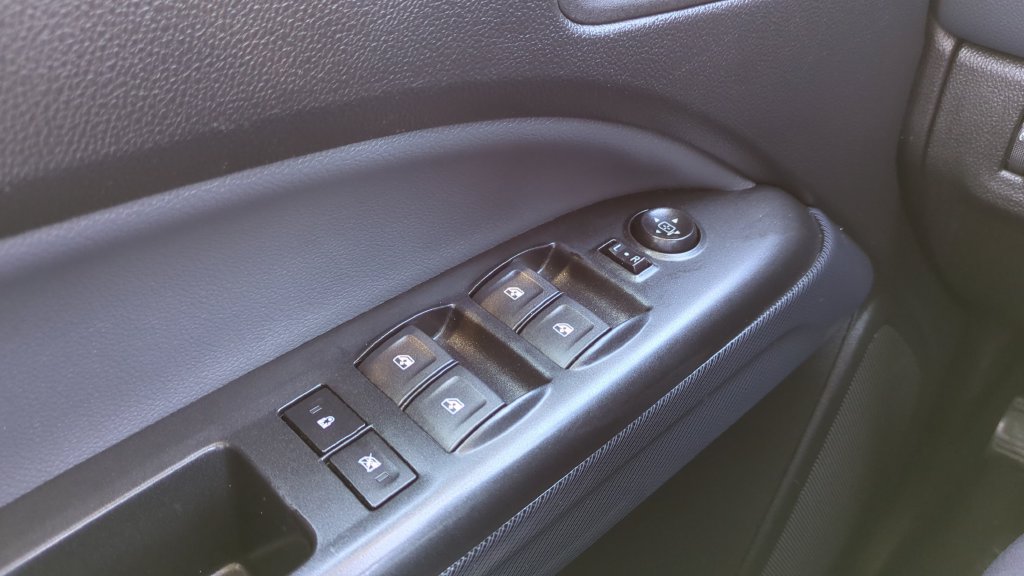 Used 2022 Chevrolet Colorado Z71 AWD/4WD image 21