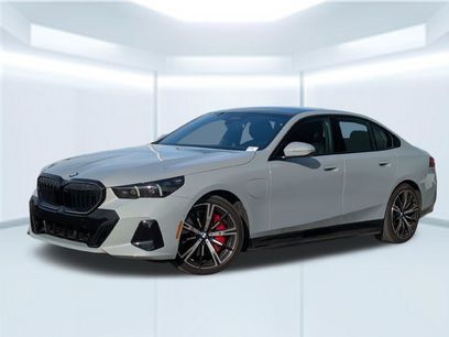 Used 2026 BMW 550e xDrive w/ Executive Package