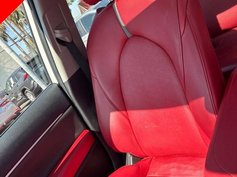 Used 2019 Toyota Camry XSE FWD image 18