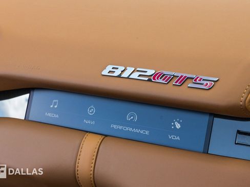 Used 2023 Ferrari 812 GTS Base image 40