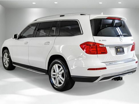 Used 2015 Mercedes-Benz GL 320 BlueTEC 4MATIC image 11