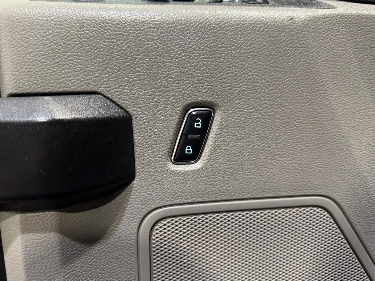 Used 2018 Ford F350 XL w/ Power Equipment Group AWD/4WD image 39