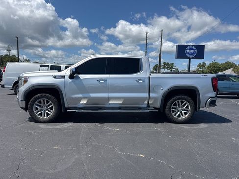 Used 2021 GMC Sierra 1500 SLT w/ SLT Premium Package AWD/4WD image 2