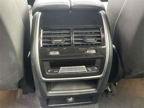 Used 2023 BMW X5 xDrive40i w/ Premium Package image 12