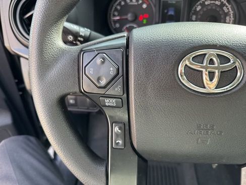Used 2022 Toyota Tacoma 4x4 Double Cab image 19