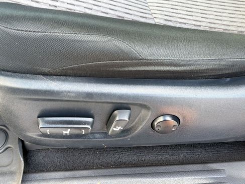 Used 2018 Toyota 4Runner SR5 RWD image 15