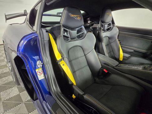 Used 2025 Porsche 718 Cayman GT4 RS RWD image 15