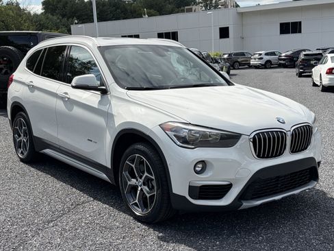 Used 2018 BMW X1 xDrive28i AWD/4WD image 2