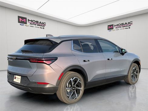 New 2026 Chevrolet Equinox EV LT image 7