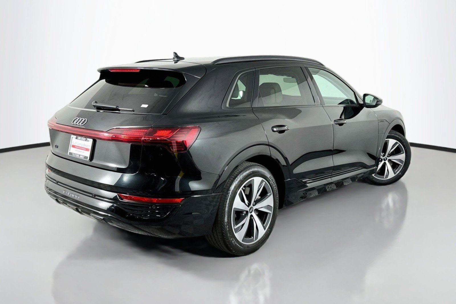 Used 2024 Audi Q8 e-tron Premium Plus AWD/4WD image 14