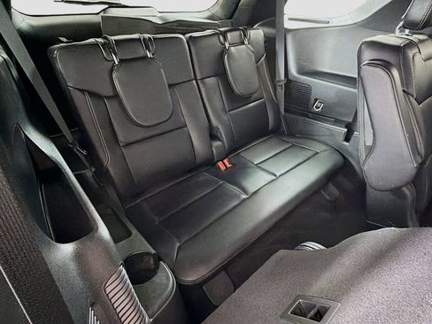 Used 2024 Ford Explorer ST w/ Equipment Group 401A AWD/4WD image 32