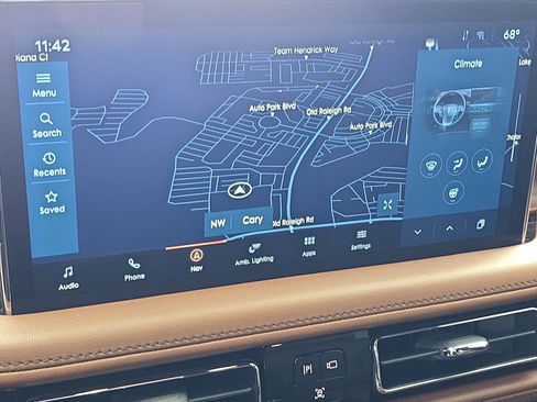 Used 2023 Lincoln Nautilus Reserve image 22