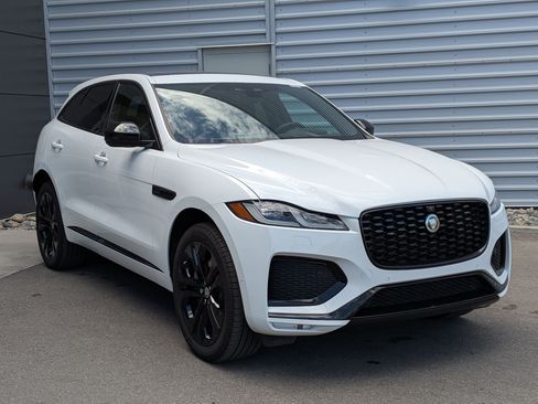 New 2026 Jaguar F-PACE R-Dynamic S AWD/4WD image 3