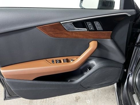 Used 2023 Audi A4 2.0T Premium w/ Convenience Package image 19