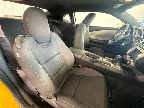 Used 2013 Chevrolet Camaro LS RWD image 31