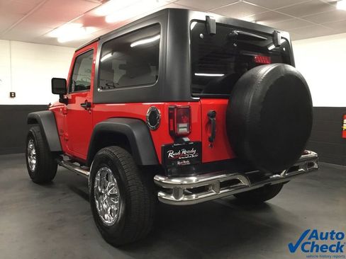 Used 2015 Jeep Wrangler Sport w/ Quick Order Package 23S AWD/4WD image 8