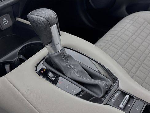 Certified 2023 Honda HR-V LX image 16