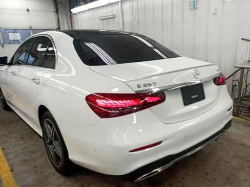 Used 2023 Mercedes-Benz E 350 4MATIC Sedan image 2