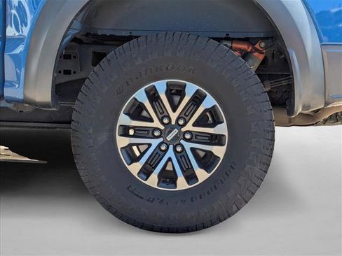 Used 2019 Ford F150 Raptor w/ Equipment Group 802A Luxury AWD/4WD image 9