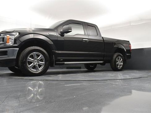 Used 2018 Ford F150 XLT w/ Equipment Group 302A Luxury image 21
