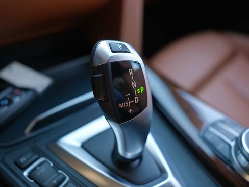 Used 2017 BMW 330e RWD image 30