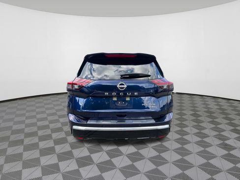 Used 2024 Nissan Rogue Platinum w/ Platinum Premium Package AWD/4WD image 6
