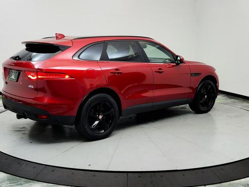 Used 2017 Jaguar F-PACE Premium image 5
