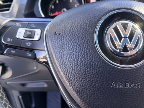 Used 2021 Volkswagen Tiguan SE w/ Panoramic Sunroof Package FWD image 29
